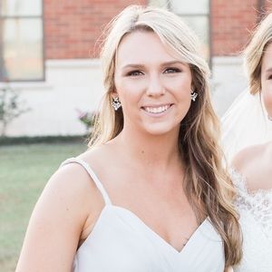 Meet your Posher, Carly